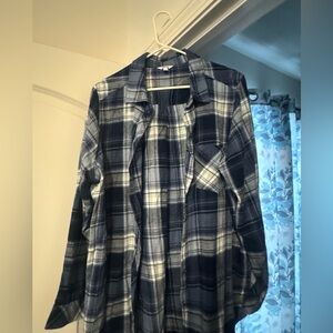 Sonoma Blue and White Checkered Women's flannel Button Down Shirt
